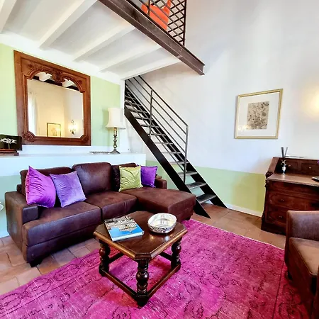 Iris Di Firenze- 3 Colorate Tra La Stazione E Il Duomo * Florence